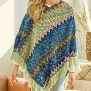 NIB Sweater Flame Stitch Jacguard Poncho (S/M)